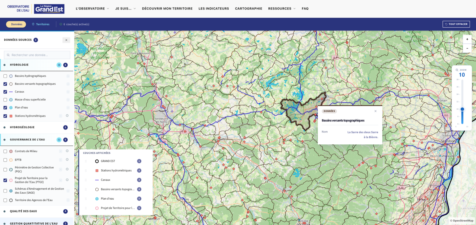 Interactive map with several hydrological layers active and a detail sheet for a watershed